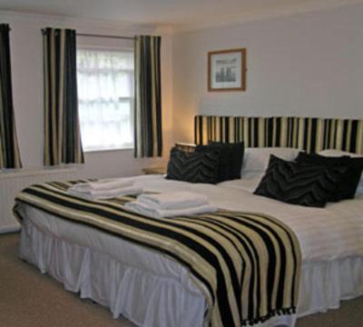Townhouse Rooms Truro Exteriör bild