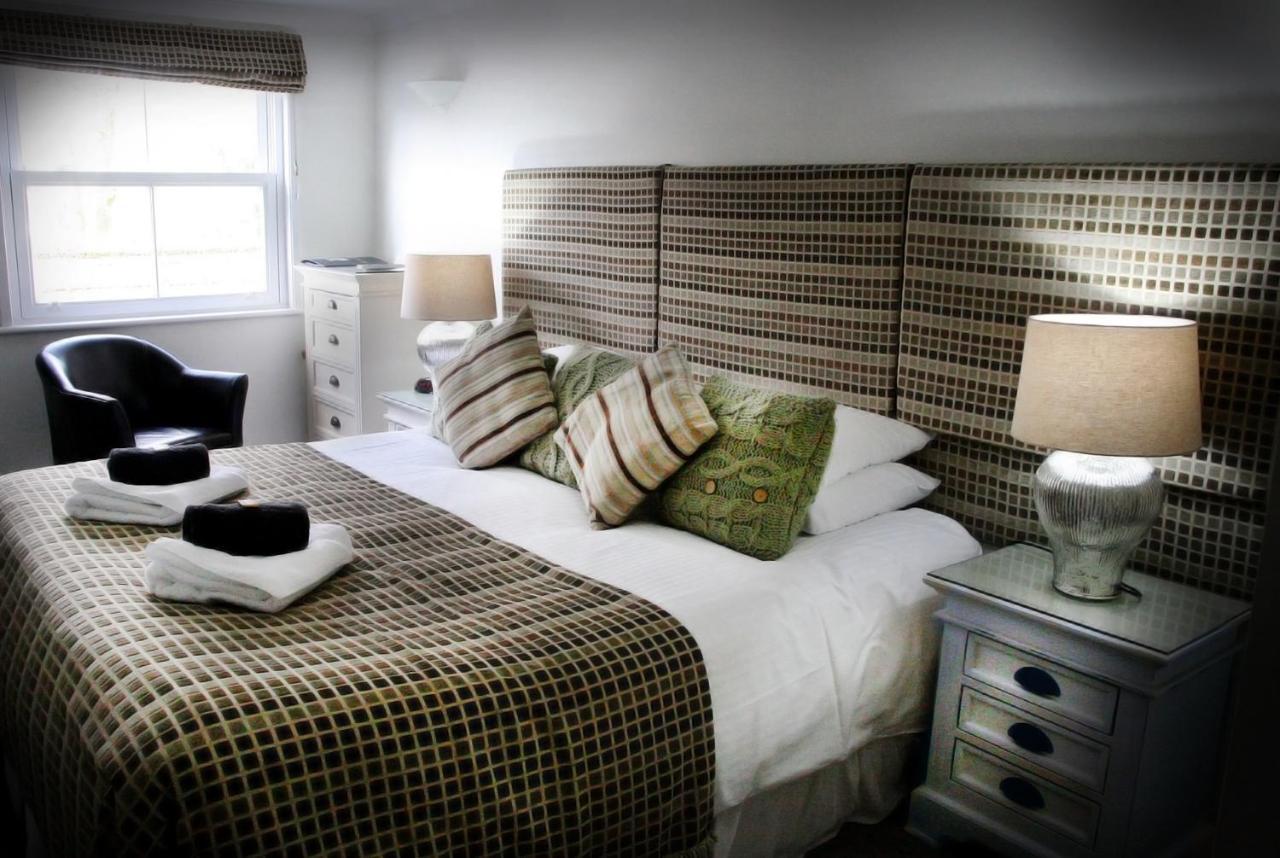 Townhouse Rooms Truro Exteriör bild