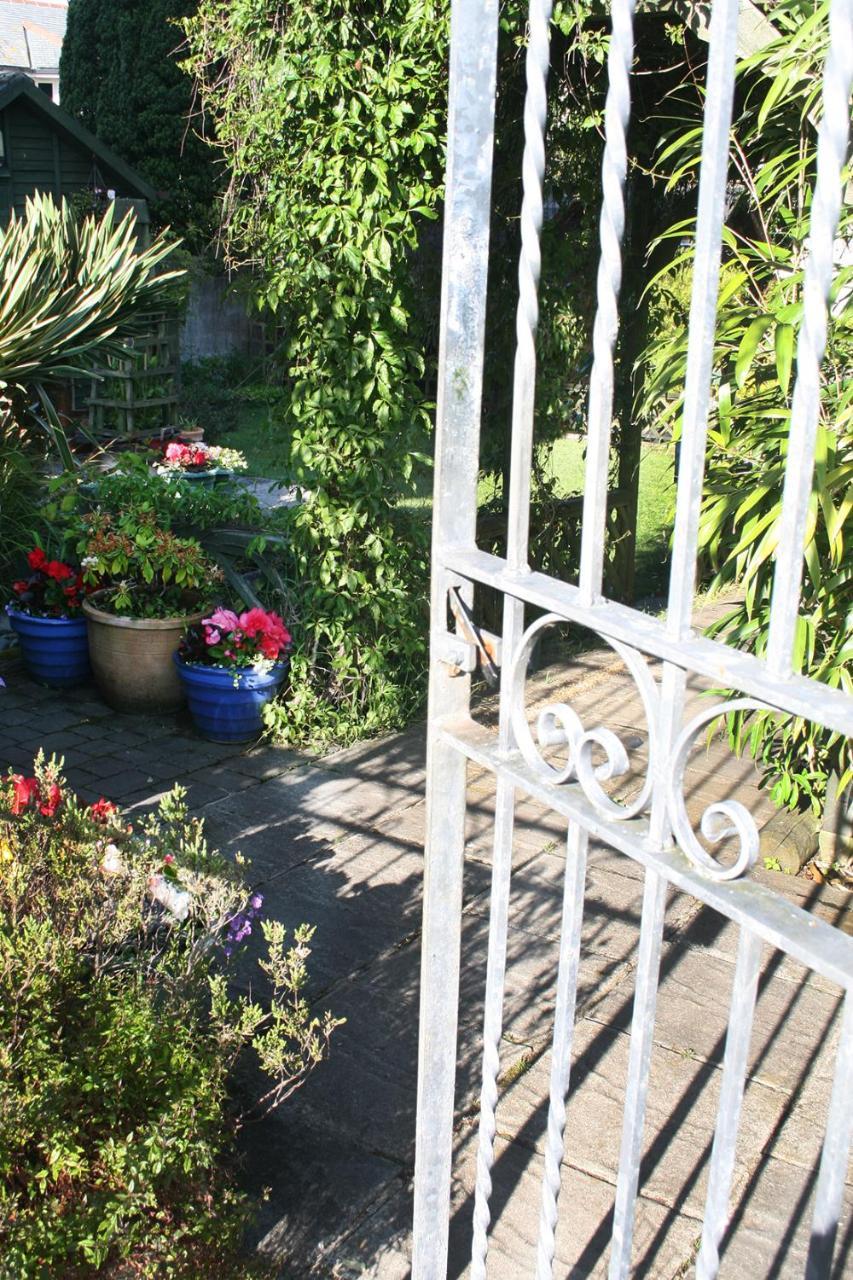 Townhouse Rooms Truro Exteriör bild